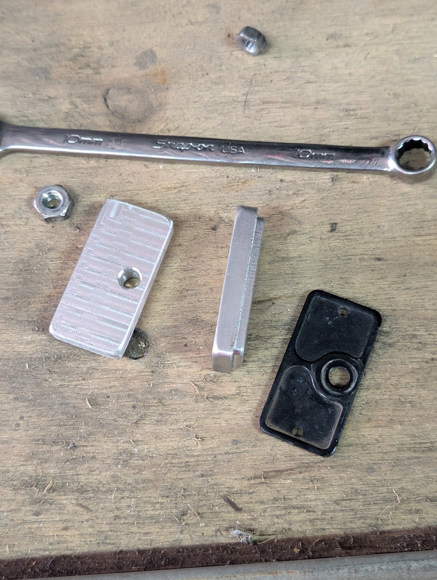 Honda Grom - axle blocks