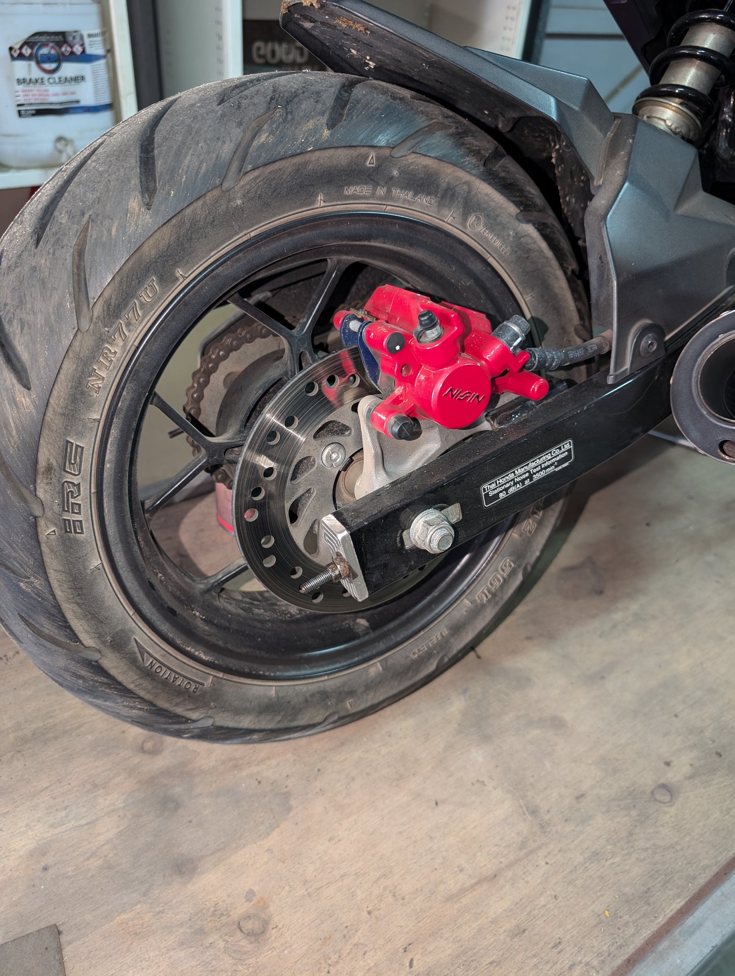 Honda Grom - axle blocks